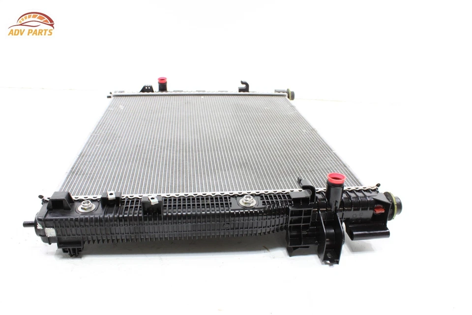 Buick Enclave 2018-2023 motor 3,6 L refrigerante refrigeración radiador OEM Foto 3 de 4