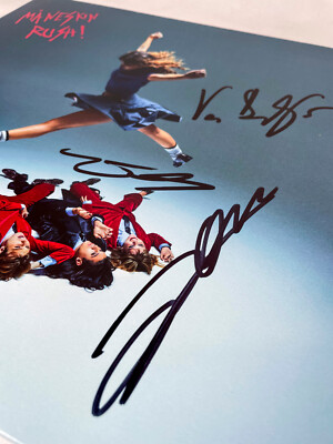 Maneskin FULL BAND Signed Autographed RUSH Vinyl Album EXACT Proof