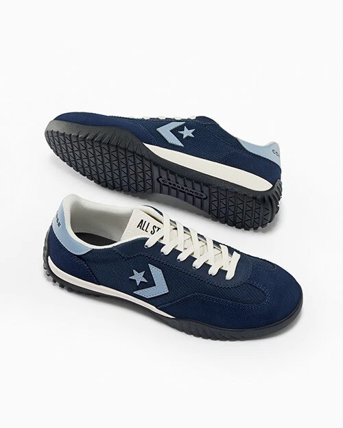 Converse Run Star Trainer Retro Sports Obsidian 4-12Size A10621C dExpeditedship - image 2 of 4