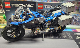 Lego Technic Set #42063 BMW R 1200 GS Adventure w/Instructions No Box