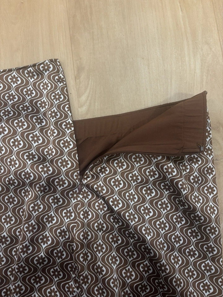 Hollister Brown Satin High Rise Mini Skirt White Flowers Size Small - Image 4 of 4