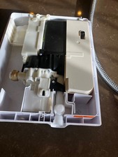 Aqualisa QZE8521 8.5kW Quartz Electric Shower - White/ Chrome Only 3 months old