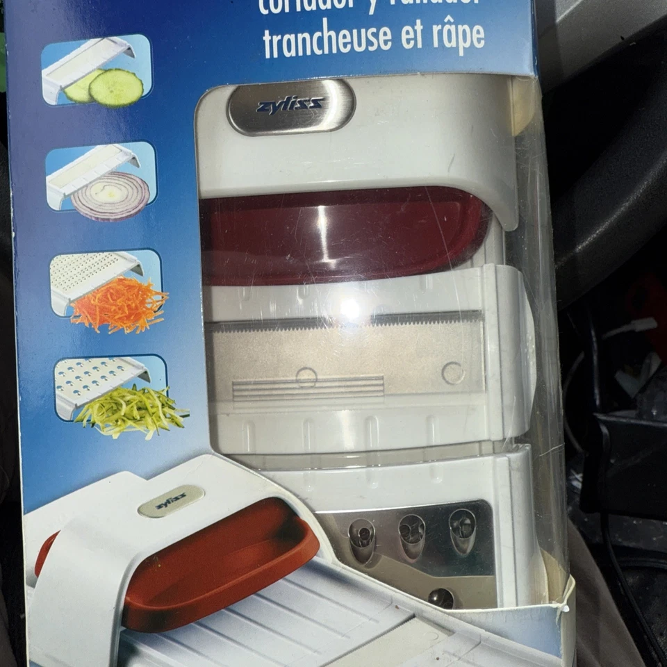 NUEVO Rallador rebanador 4 en 1 Zyliss cortador de verduras 4 hojas fáciles de clip fino/grueso Foto 3 de 3