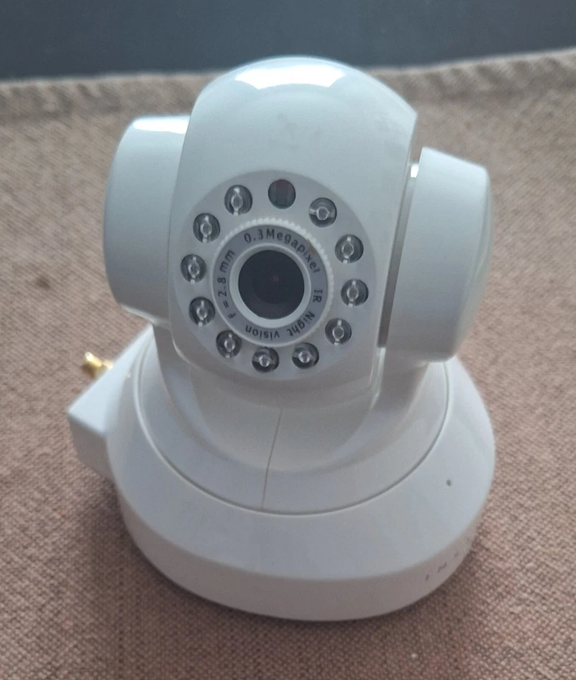 Cámara WiFi Insteon con inclinación panorámica y dispositivo de visión nocturna LED 46 75790WH Foto 3 de 3