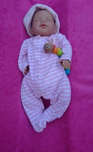 bebe reborn prematuro niña