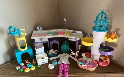 Vintage Barbie Pet Doctor Love 'n Care Vet Check up and Play Center, Incomplete