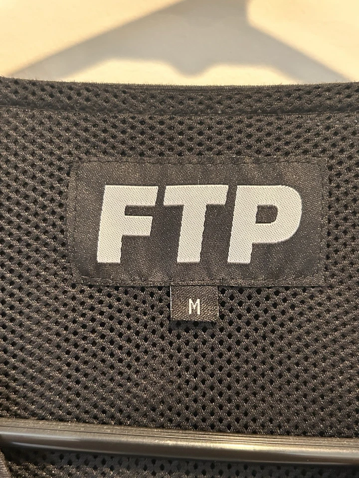 FTP TACTICAL VEST BLACK SIZE MEDIUM - Image 2 of 4