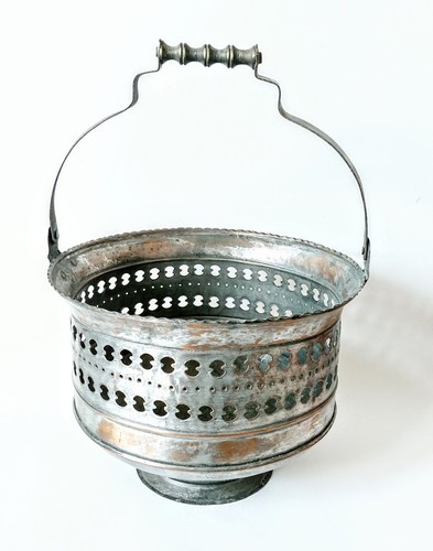 Large Rustic Primitive Metal Copper Footed Bucket Cachepot W/ Handle 11" X 8.5"