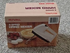 Rival Portable Hand Mixer Model 433 Vintage Original Box.Metal Mixer Mismatched
