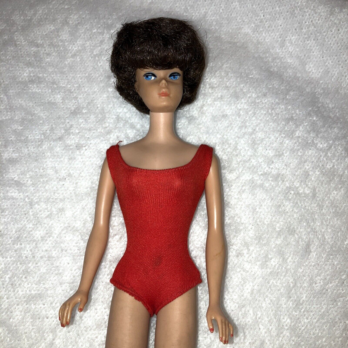 Vintage BARBIE 1960s * BRUNETTE BROWN HAIR * Bubble Cut Barbie 