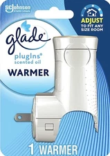 Lot of 1 - NEW In Package Glade Plug-In Scented Oil Warmer!