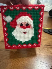 vtg handmade needlepoint santa tissue box cover
