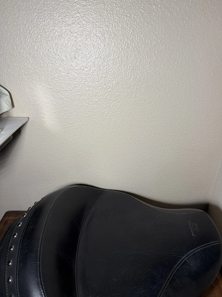 Asiento individual Mustang 76122 Wide Touring, para Yamaha Roadliner y Stratoliner '06-'15 Foto 2 de 4