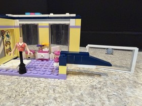 LEGO Friends Heartlake Shopping Mall 41058 &mdash; fashion boutique section parts