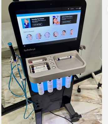 HydraFacial Syndeo Facial Machine (2023 Model, 2024 Purchased New)
