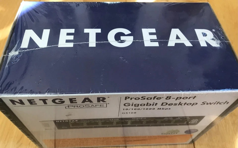 Netgear GS108 ProSafe 8-port Gigabit Ethernet Switch - New shrink wrap - Image 2 of 4