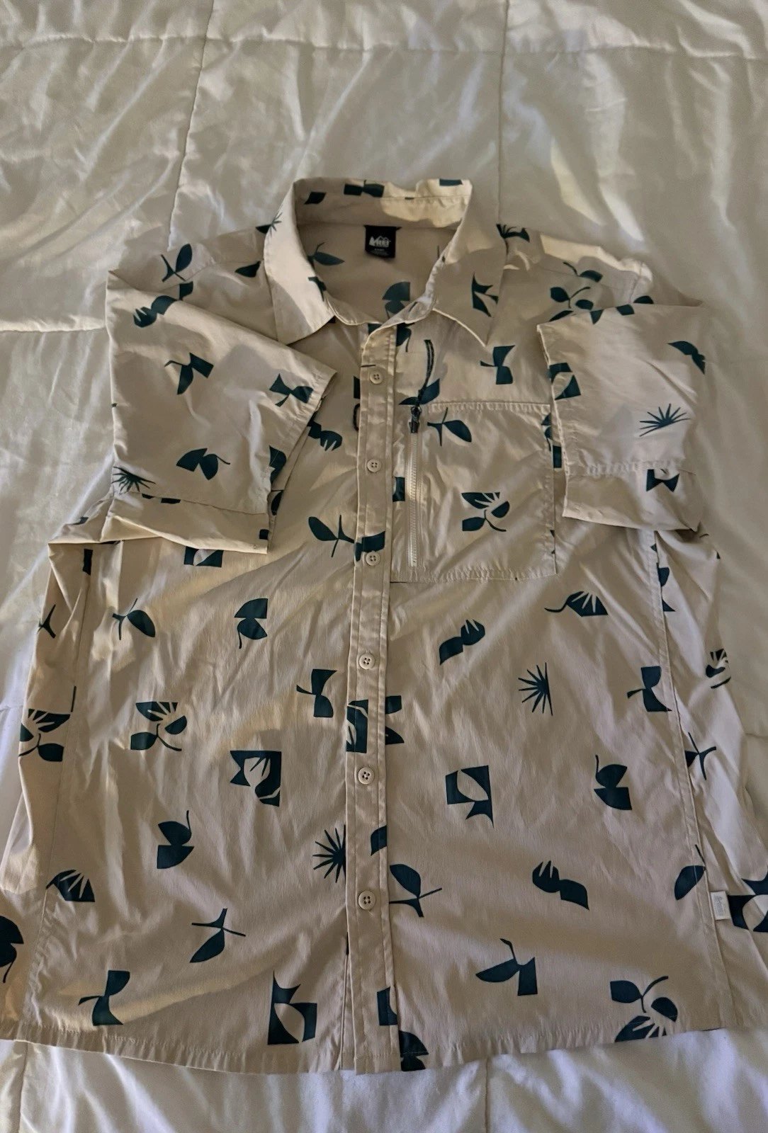 REI Men’s s Shirt Large Hiking Short Sleeve
