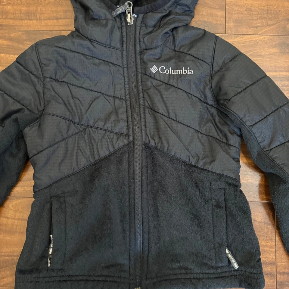 Chaqueta con capucha forrada de lana negra Columbia Kids talla XXS 4T/5T ropa exterior invierno Foto 2 de 4