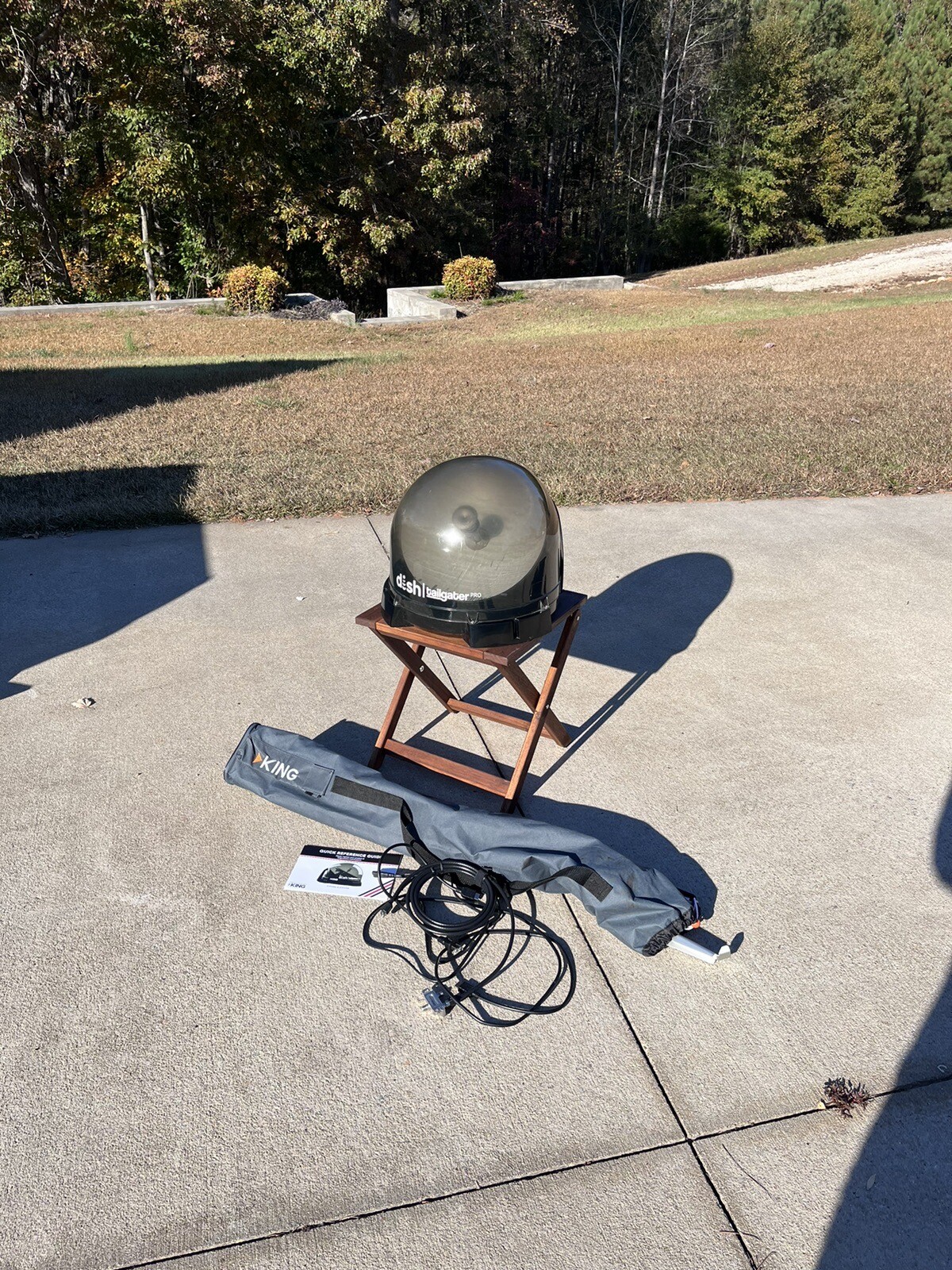 KING SN131LF00923 DISH Tailgater Pro Premium Satellite Antenna with tripod eBay