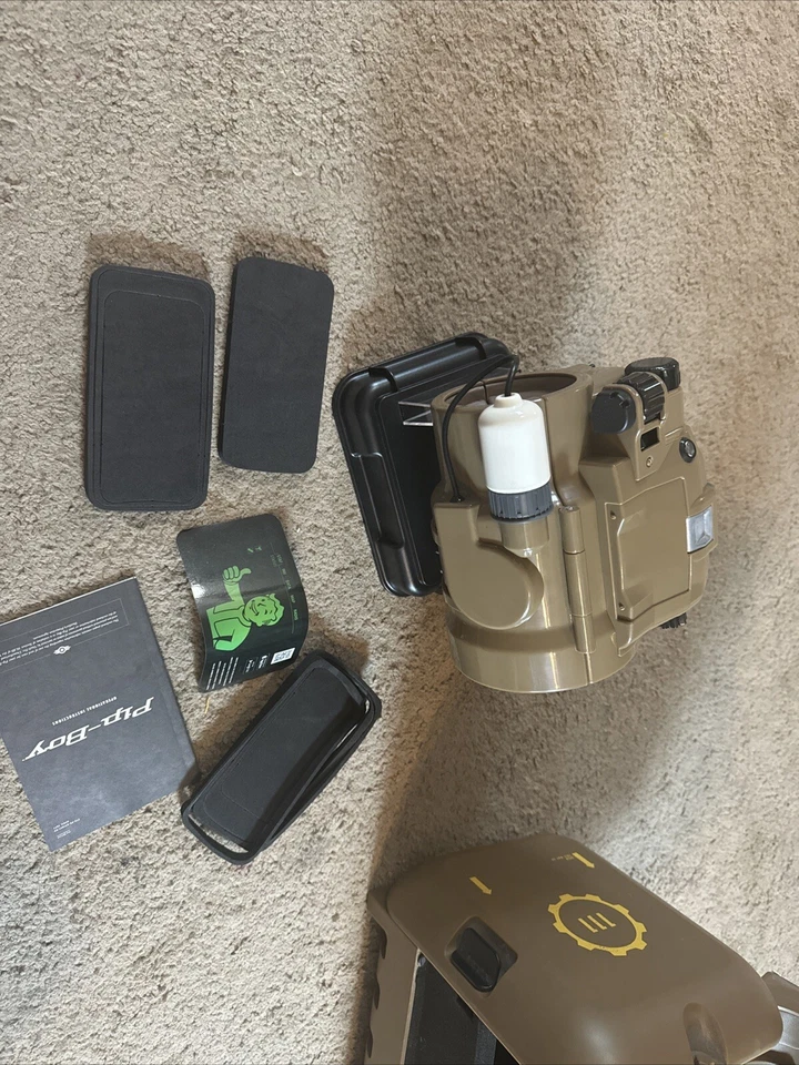 Fallout 4 Pip-Boy Edition Limited Collector's Edition for PC Game Never Used - Image 4 of 4