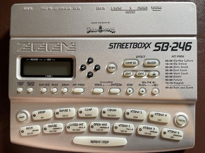 ZOOM StreetBoxx SB-246 Drum Machine Beat Maker Hip Hop R&B Reggae w/AC Adapter