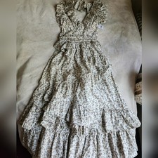 En Saison floral ruffle midi dress beige/light brown L BNWT