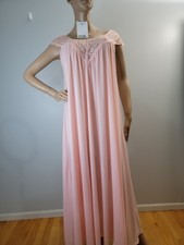 Vintage Miss Elaine 100 Antron Nylon Pink Nightgown Lace Detail Sty53253 Size S