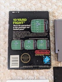 NINTENDO ENTERTAINMENT SYSTEM NES 10-YARD FIGHT - COMPLETE IN BOX 