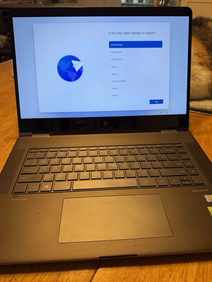 HP Spectre x360 Convertible Laptop - 15t Touch Intel® Core™ i7-8550U  - Bild 2 von 4