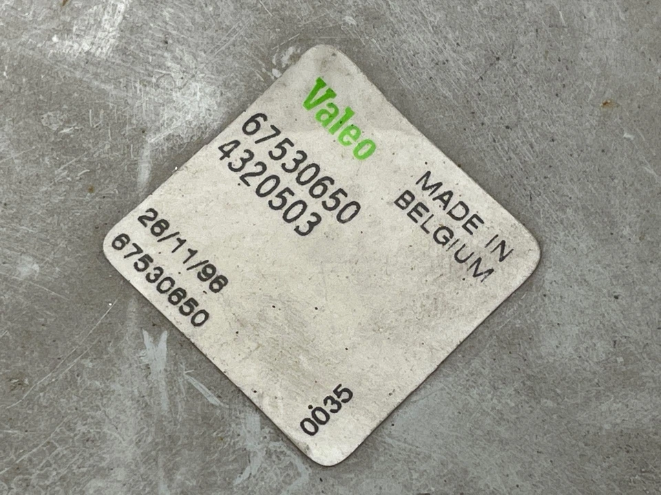 Faro antiniebla izquierdo SAAB 9000 1997 OEM 4320503 93-98 conductor Foto 2 de 4