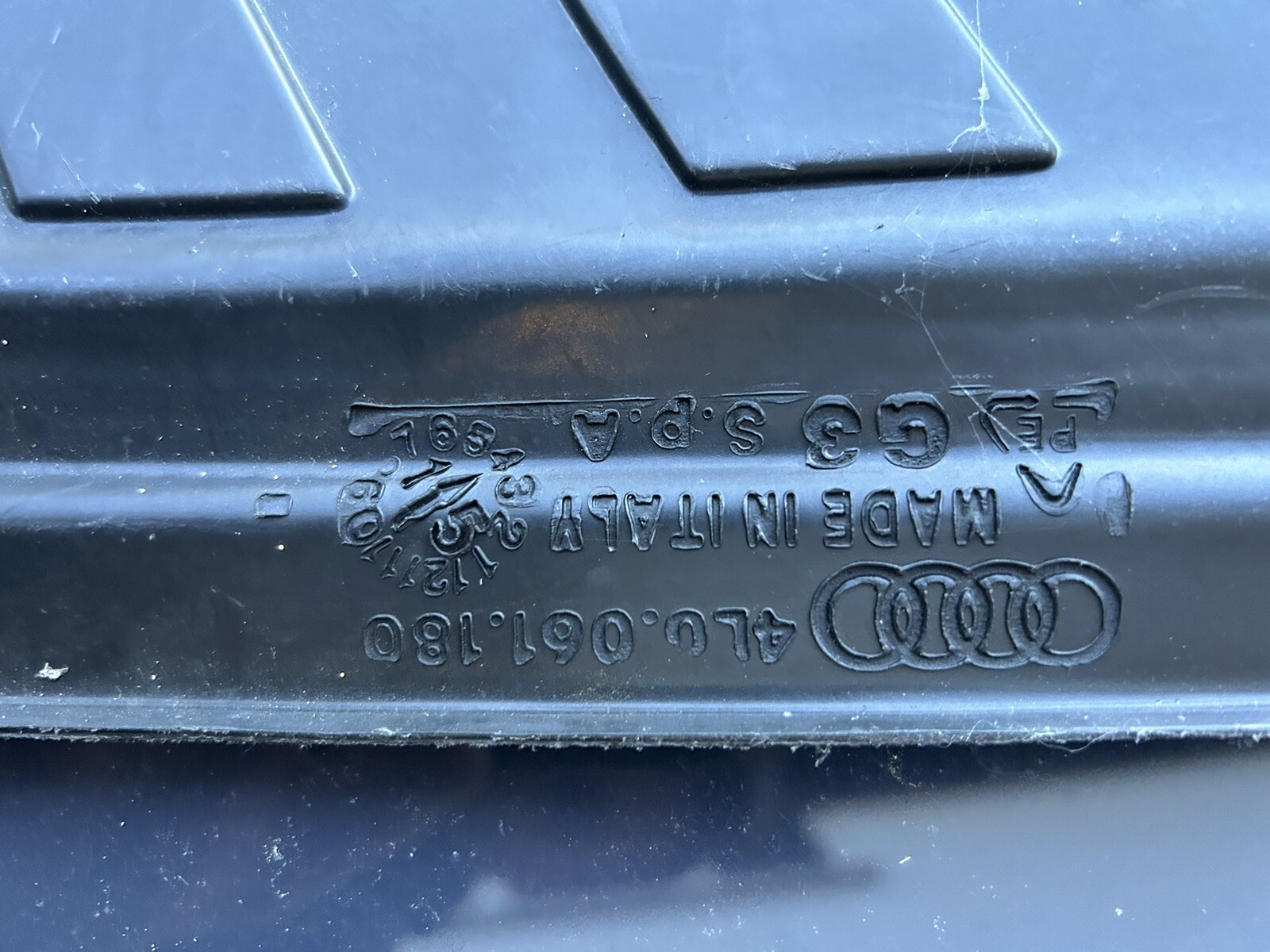 Audi Q7 2008 Onwards Rubber trunk boot mat liner 4L0061180 (USED