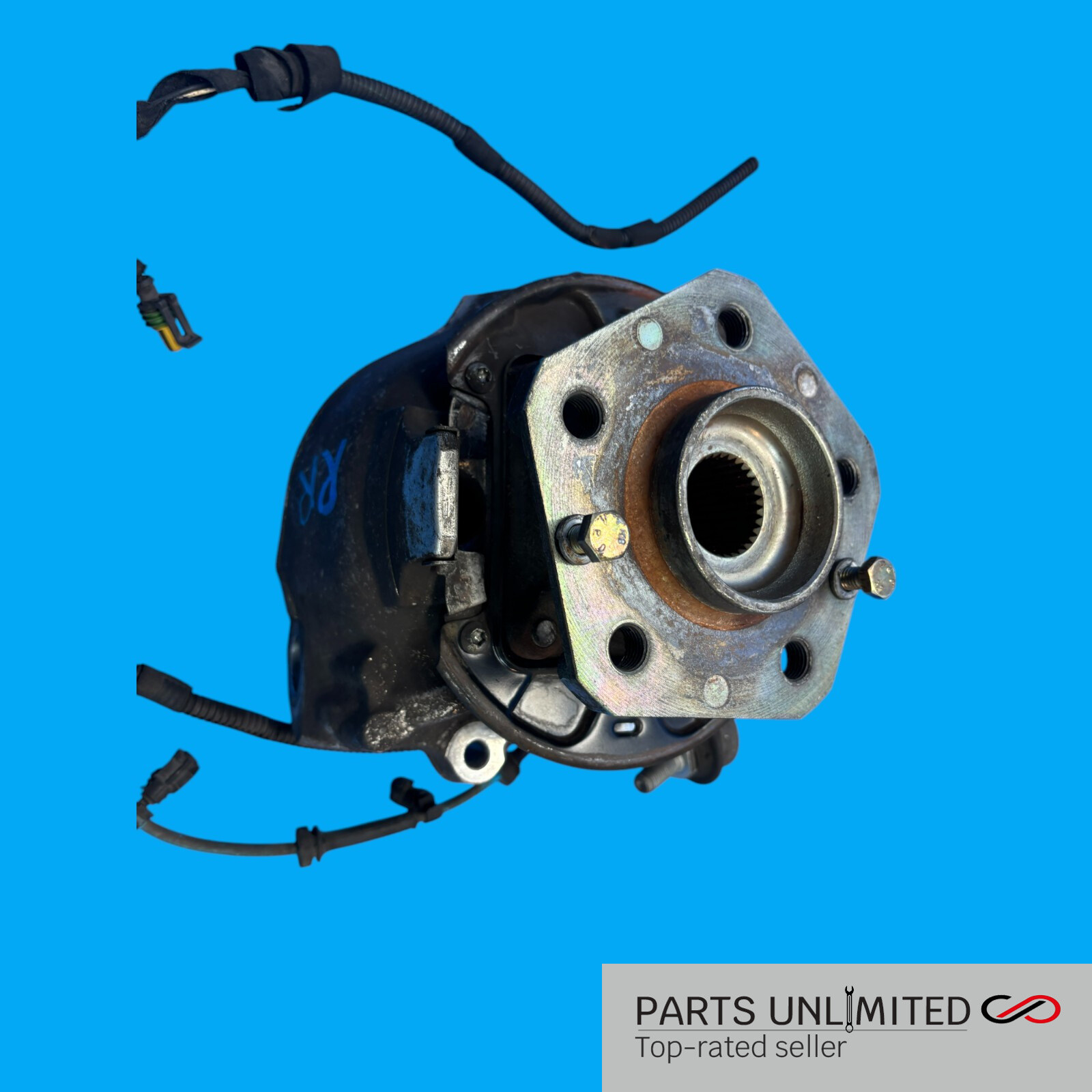 03-08 Maserati Quattroporte M139 OEM REAR Right Pass. side knuckle spindle hub
