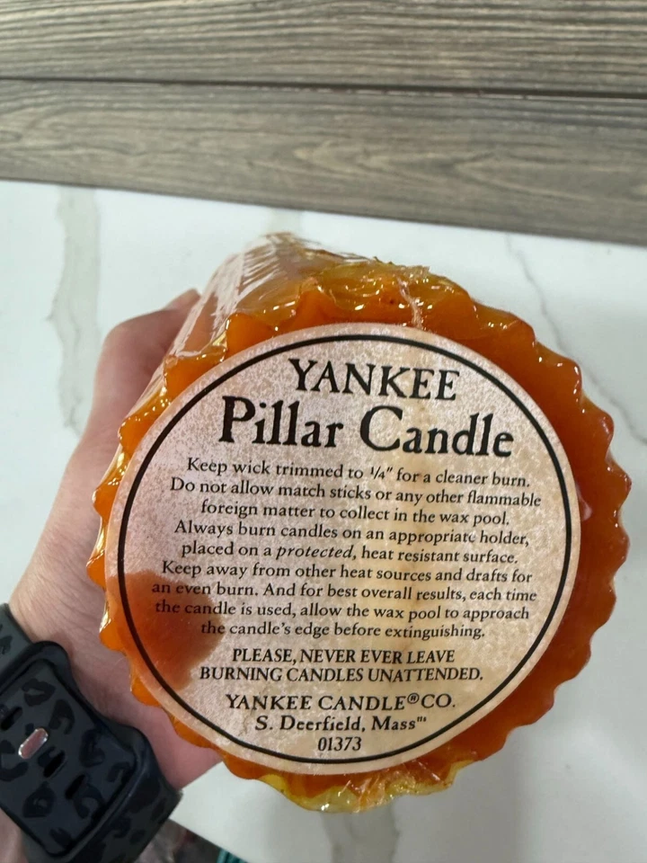Vela pilar calabaza especiada Yankee de colección rara difícil de encontrar 3" X 9" decoración del hogar Foto 3 de 4