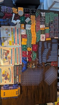 Choose Your Snap Circuit Replacement Parts! Over 200 parts in almost 90 lots!