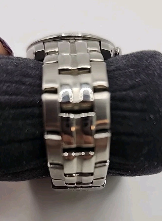 Reloj para mujer Fossil Memphis Grizzlies NBA acero inoxidable. Colección College  Foto 2 de 4