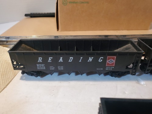 HO Scale 7 Cars - Hopper Lot - Bevbel Reading AHM Manayunk TYCO Tyco Virginian - Picture 16 of 20