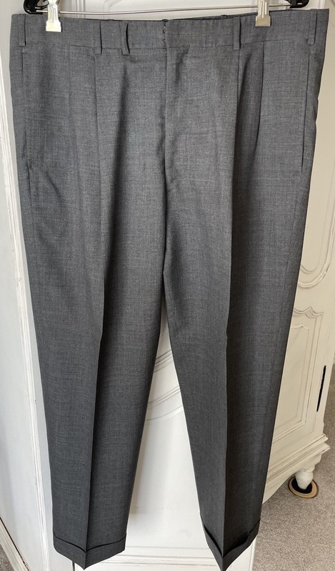 Men's Oxxford slacks, medium gray, pleated, cuffed, lined, 38x30
