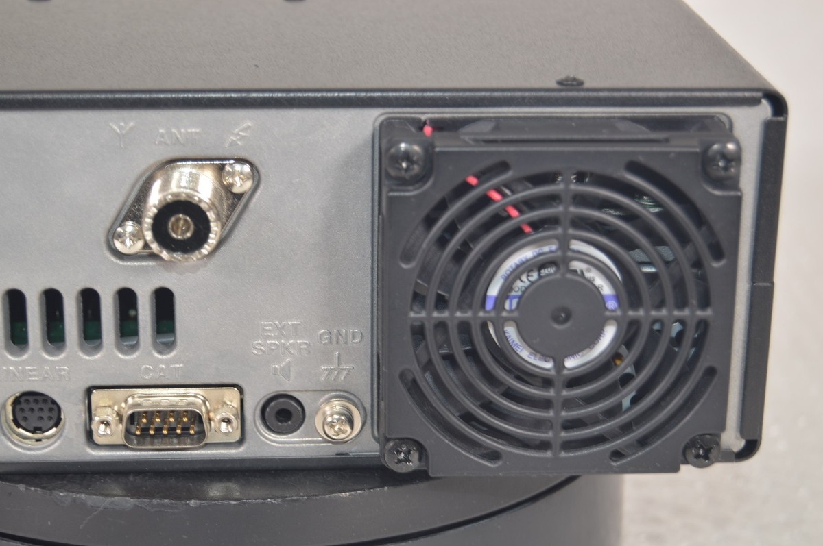Yaesu FT-450D HF/50 MHz 100W All Mode Transceiver Tested Excellent