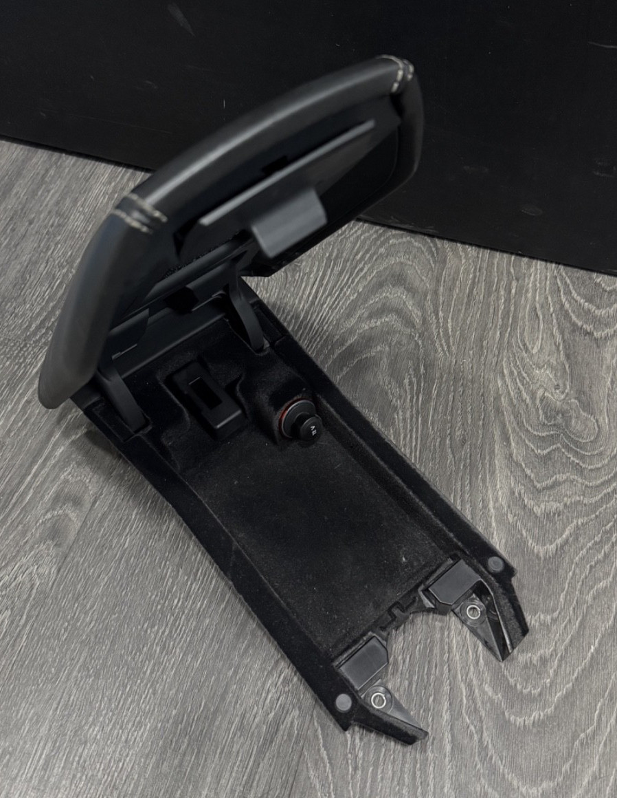 LAMBORGHINI HURACAN ARMREST CENTER CONSOLE STORAGE COMPARTMENT 4T0863284H