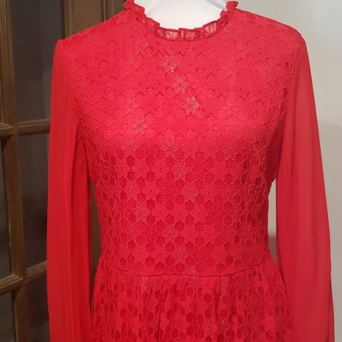 Ticosa Red Lace long sleeve midi Dress - Imagen 2 de 10