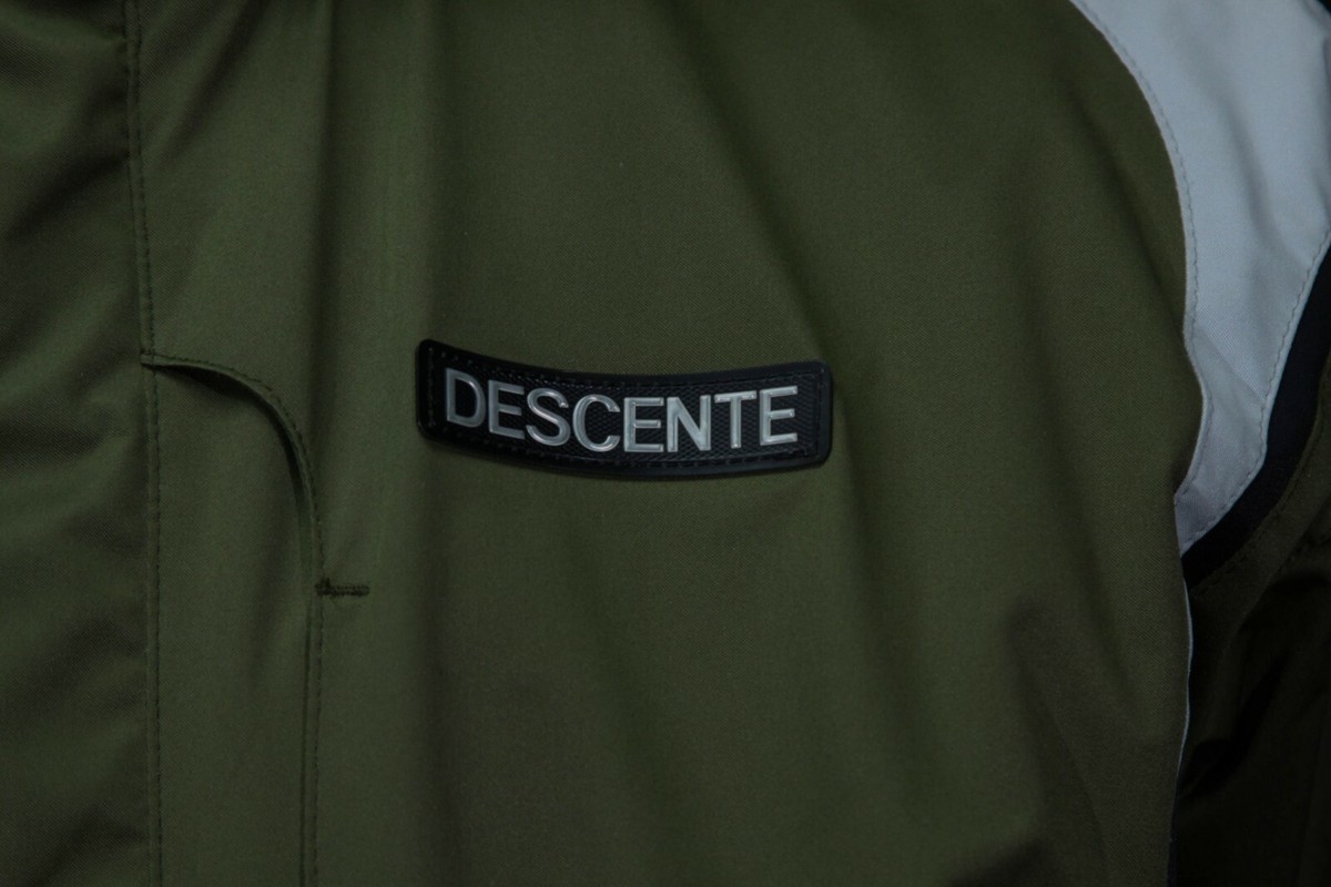 Descente Men's titan-thermo ski, hiking, outdoor full zip jacket