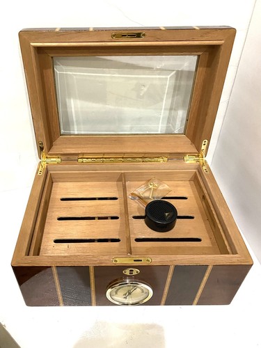 Cigar Humidor Lacquer Wood Glass Top Box w/Hygrometer Humidifier Cedar Divider - Picture 8 of 18