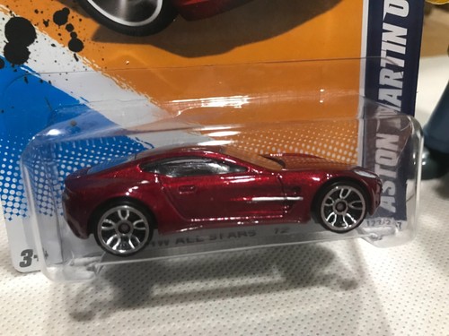 Diecast Car Hot Wheels 2011 HW ALL STARS ASTON MARTIN ONE-77 3/10 B53 - Picture 2 of 12