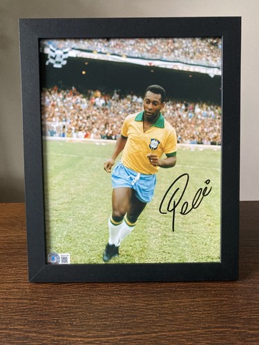 Pele Signed 8x10 Brazil Photo FRAMED AUTO BAS Beckett Authentic RARE GOAT CLEAN - Picture 8 of 10
