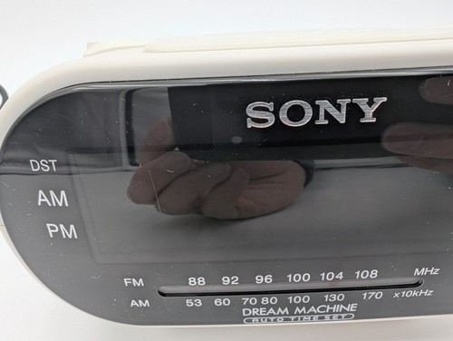 Sony Dream Machine ICF-C318 FM/AM radio orologio doppia sveglia ora automatica luce diurna - Foto 5 di 21