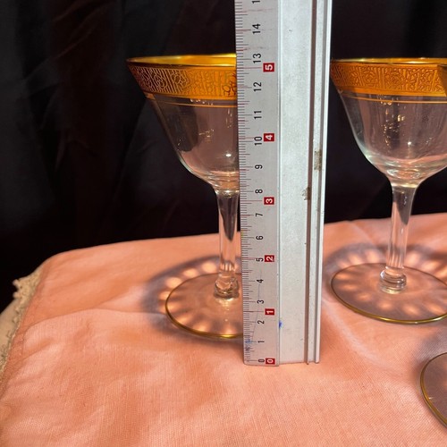 Tiffin antique champagne glasses 22 kt gold encrusted rims and bases set of 4 - Picture 6 of 10