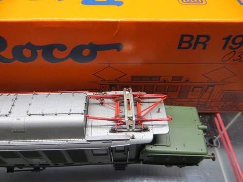ROCO 04168 A Locomotiva elettrica BR 194 035-2 mai usata come nuova DC - Foto 5 di 10
