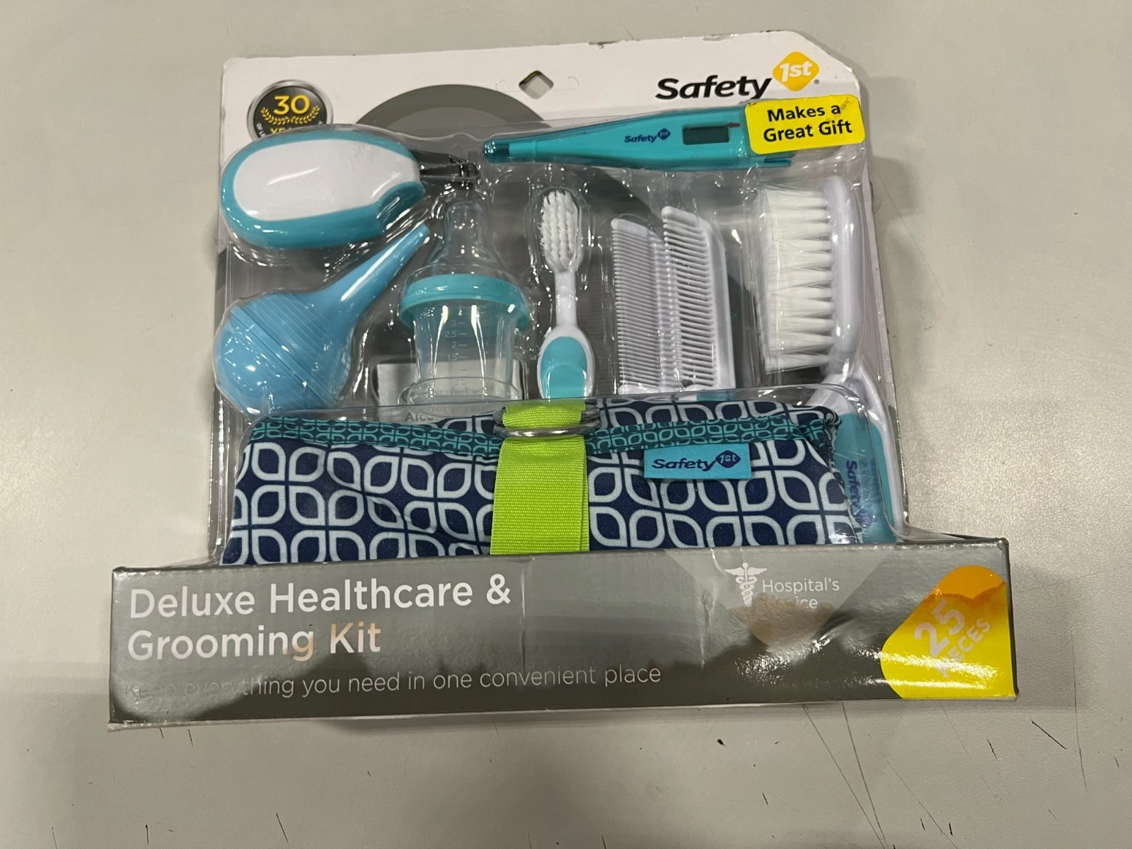 Safety 1st Deluxe IH324 Baby Healthcare and Grooming Kit 25 pieces - Arctic Blue
Opens in a new wind