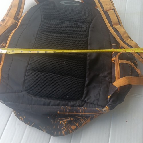 Oakley Hydrofuse computer Backpack Black Yellow Orange School Travel Bag Pack - Picture 21 of 22