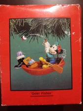 Enesco Treasury of Christmas  Goin Fishin ORNAMENT Mickey & Co 168459